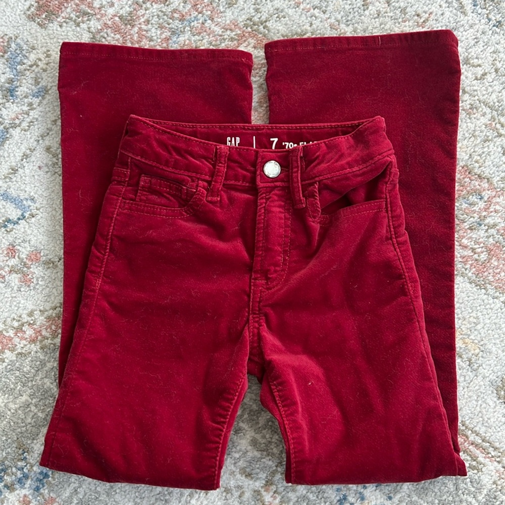 Red velvet 70’s flare GAP, kids pants. Size 7, slim.